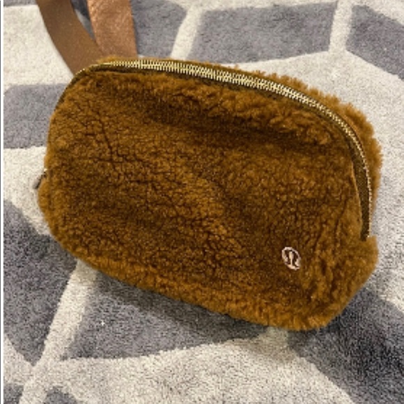 Lululemon Brown Fuzzy Belt Bag - Picture 2 of 3